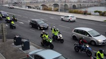 Les Gilets jaunes manifestent à Mâcon