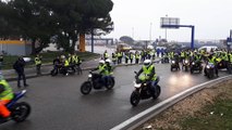 Blocage des gilets jaunes dans le Vaucluse, le 17 novembre 2018: une centaine de motards quittent à 9h30 le point de l'échangeur de l'A7 au Pontet, à Avignon, vers Auchan.