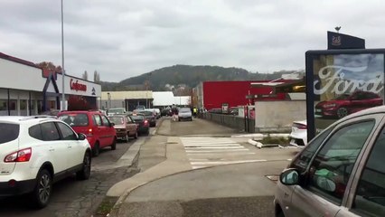 A Lons-le-Saunier, cortège des gilets jaunes