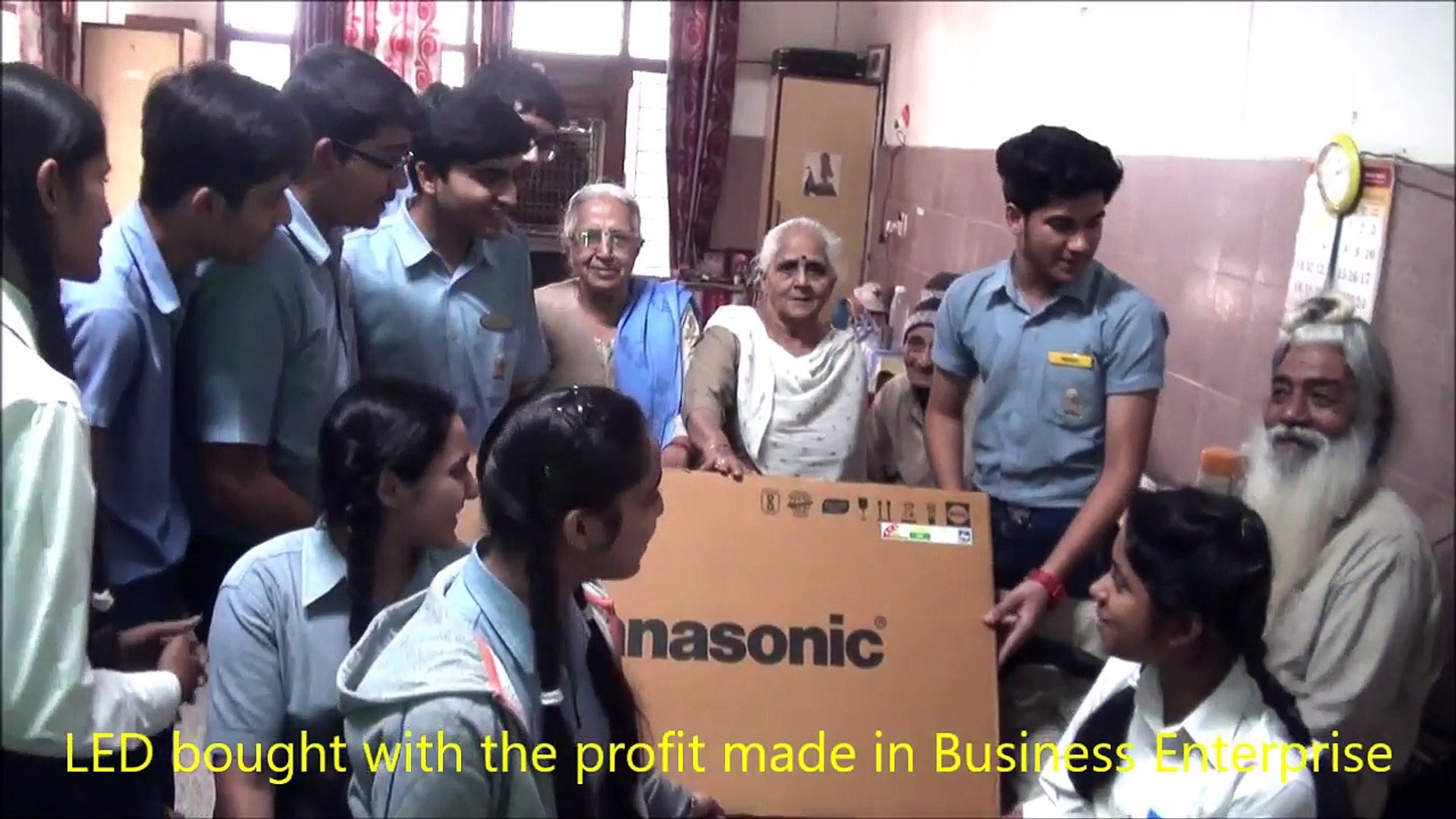 ⁣SURPRISE! SURPRISE! FOR THE OLD AGE HOME BY THE STUDENTS OF THE GURUKUL, PANCHKULA