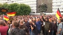 Merkel recibida con peticiones de dimisión en Chemnitz