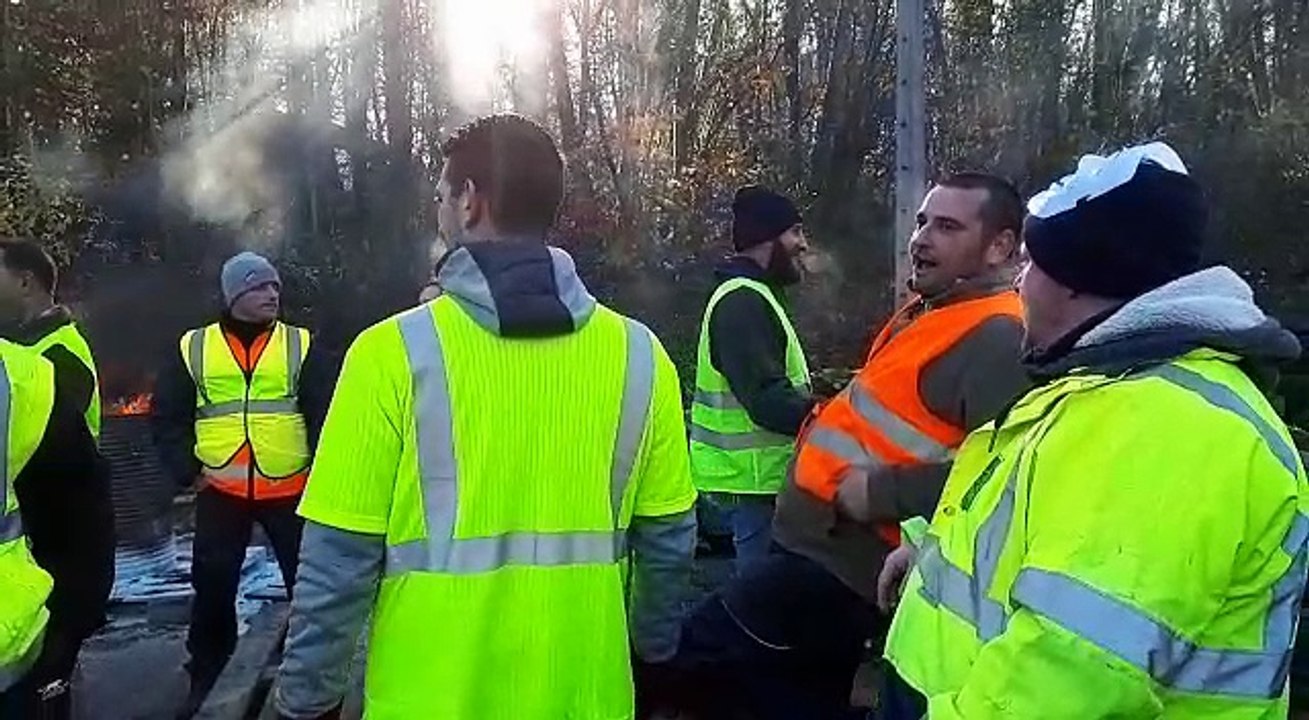 La Marseillaise au blocage des tilleuls, un des plus gros de Bar-le-Duc