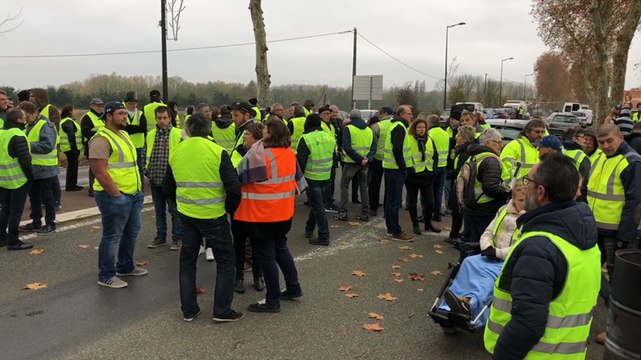 Gilets jaunes : Barrage filtrant à l’entrée de La Flèche