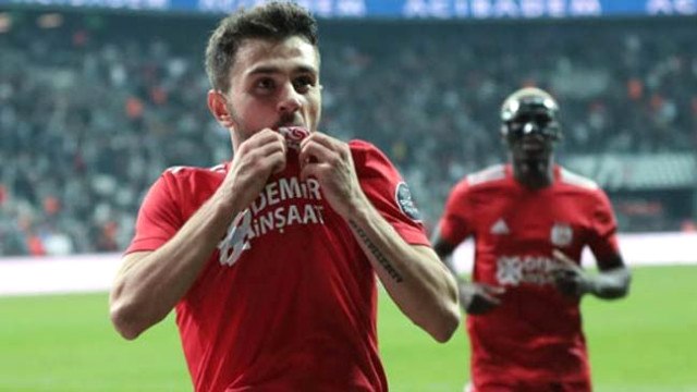 Fransa Ligi Ekiplerinden Lille, Sivasspor Forması Giyen Emre Kılınç'ı Gündemine Aldı
