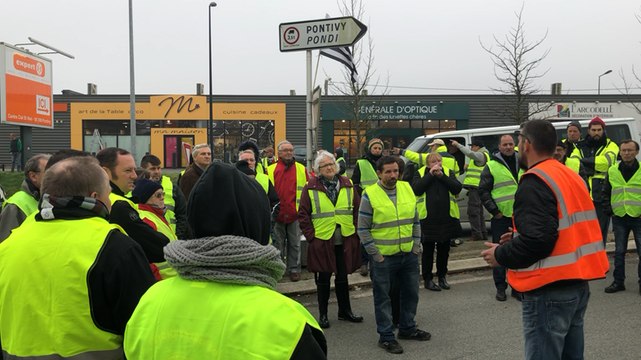 Plusieurs centaine de Gilets Jaunes sur le pont
