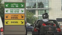 Rising petrol costs in France spur protests