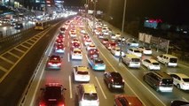 İstanbul-Beylikdüzü'nde Zincirleme Kaza, D-100'de Trafik Yoğunluğu Oluştu 1