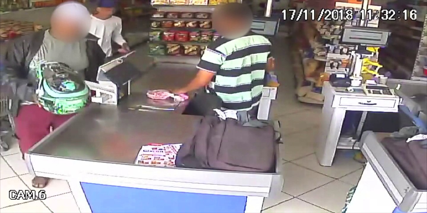 Bandido armado assalta supermercado em Pinheiros