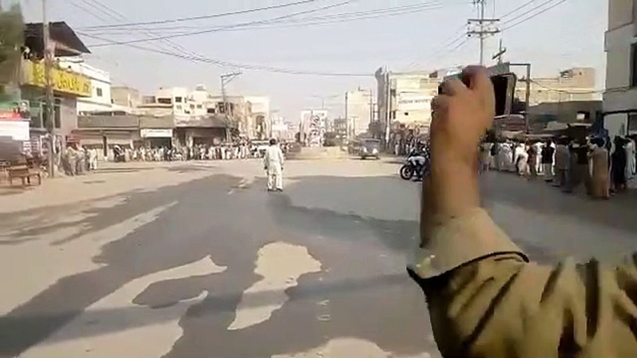 Usman Buzdaar DG Khan Phonche To Logon Ne Kia Kia ?