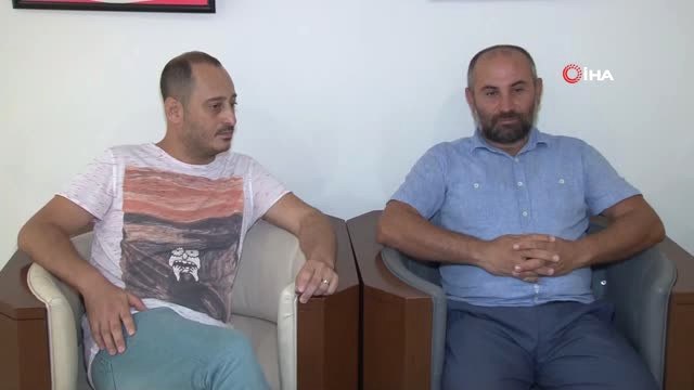 Pazarcının Satışlarına Diksiyon Dopingi...esnafın Şiir Albümü Çıkarabilmek İçin Aldığı Diksiyon...