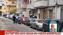 Report TV - Durrës, rrëzohet nga kati i shtatë i pallatit, humb jetën 50-vjeçarja