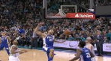 Ben Simmons' one-handed slam
