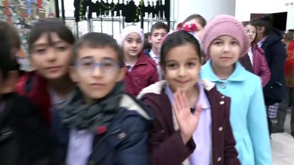 Çocuklar 'Çizmeli Kedi' oyununu izledi - BİLECİK