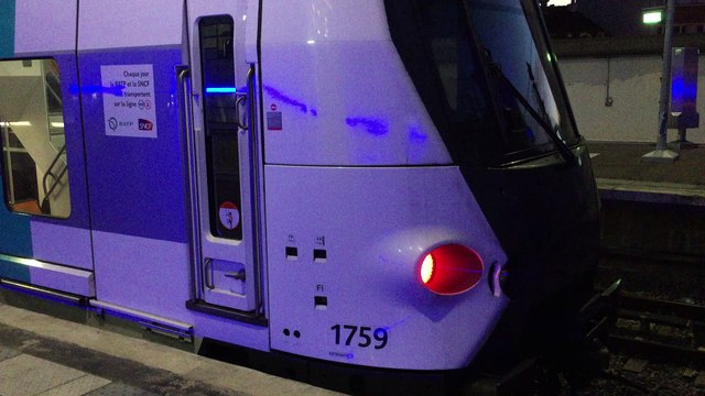 Z 1600 ( MI 09 ) - RER A - Joinville-le-Pont