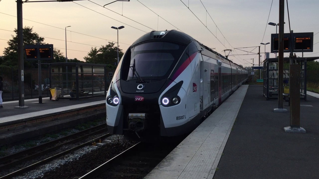 B 85000 ( Coradia Liner) - Intercités  ligne de Paris-Est à Mulhouse-Ville - Gare de Val-de-Fontenay