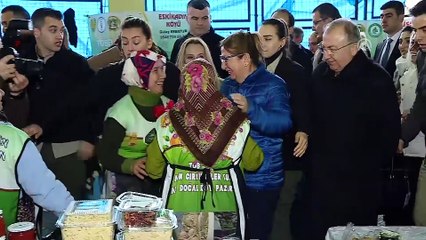 Bakan Pekcan, Kadın Girişimciler Pazarı'nı ziyaret etti - EDİRNE