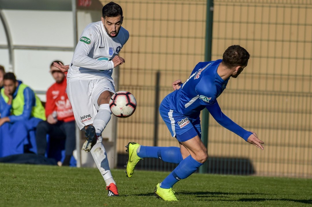 Football : la joie dans les vestiaires de Raon l'Etape après leur exploit en coupe de France face à Bourg-en-Bresse