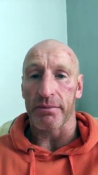 Gareth Thomas, ancien capitaine de l'équipe de rugby du Pays de Galles, victime d'une attaque homophobe