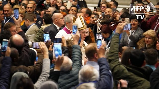 Papa: ‘estrondo’ dos ricos sufoca clamor dos pobres