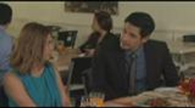 Atty. Leila, pinuwersang halikan ni atty. Tuazon sa harapan ng madaming tao