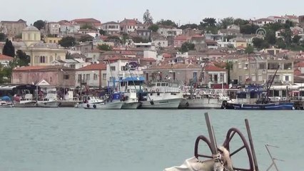 Ayvalık'taki Tekne Faciasında Kayıp 3 Kişinin Arama-kurtarma Çalışmaları Sürüyor