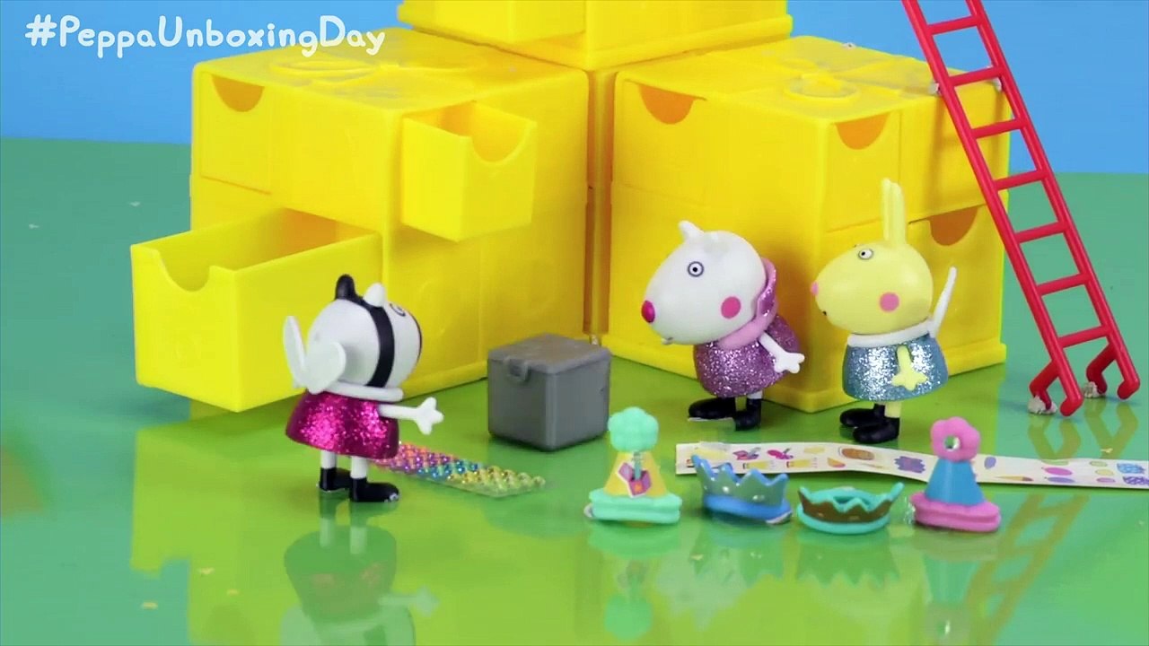Peppa Pig Stop Motion _ What's inside Peppa's Secret Surprise Box _ Peppa Pig Of
