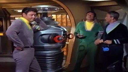 Lost in Space  S 03 E 02  Visit to a Hostile Planet