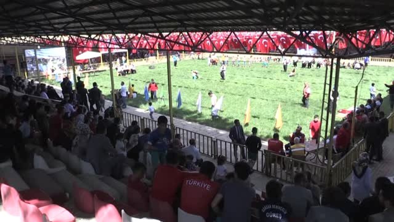 3 Mayıs Milliyetçiler Günü Güreş Festivali