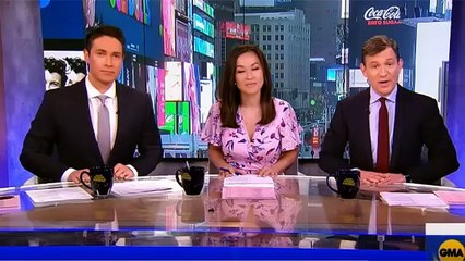 Commercial plane crashes into river in Jacksonville, Florida