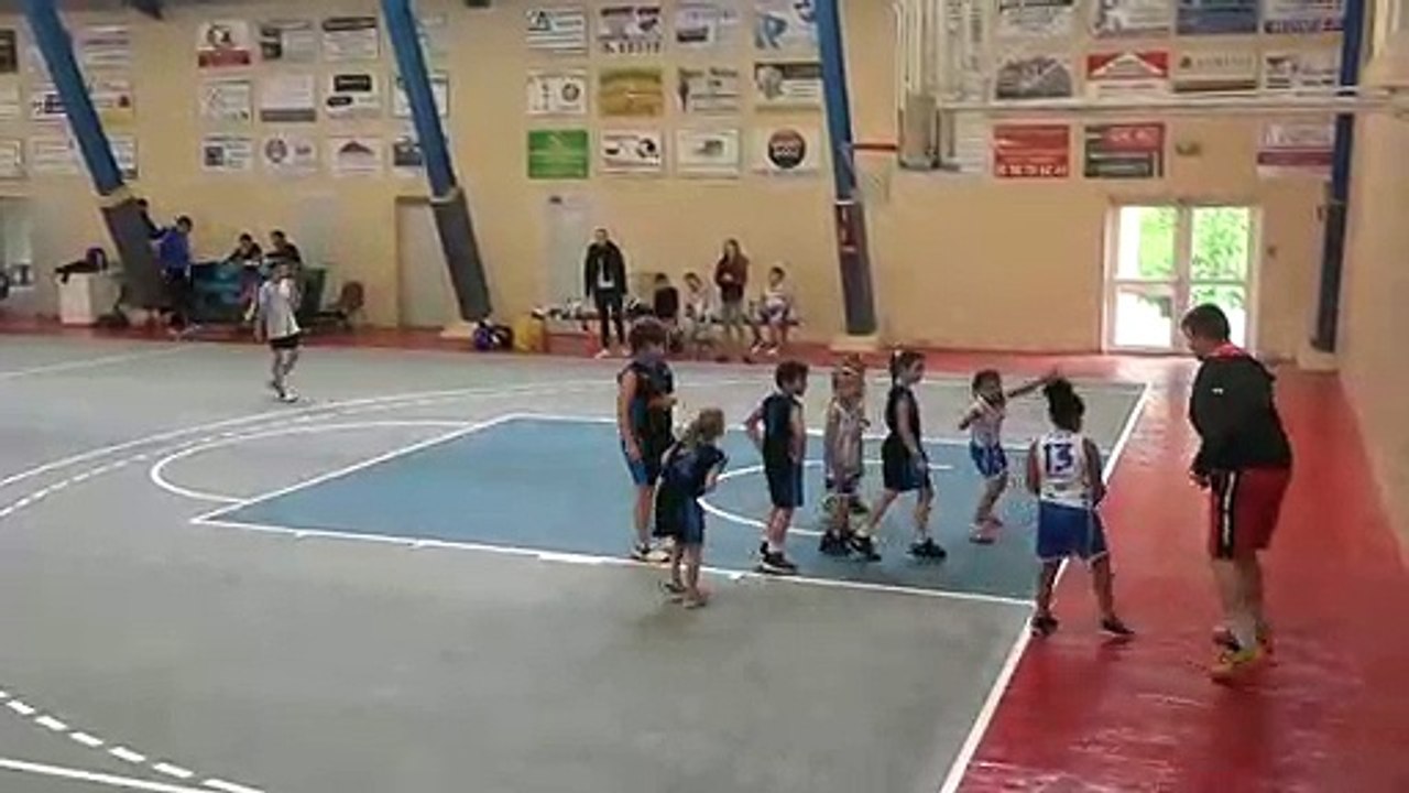 04.05.19  U09 MINI  POUSSINS Demi Finale Débutants TBC1 -TARTAS 2  1e Partie