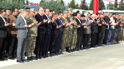 Şehit Yüzbaşı'nın naaşı askeri törenle Ankara’ya uğurlandı