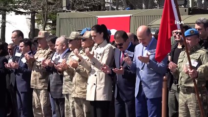 Hakkari'de Şehit Olan 3 Asker İçin Tören Düzenlendi