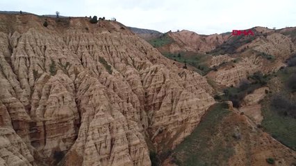 Sivas Şeytan Şehri Kayalıkları İçin Turizm Hedefi