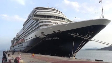 Kuşadası'nda Kruvaziyer Bereketi