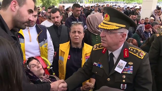 Şehit Yüzbaşı Celalettin Özdemir son yolculuğuna uğurlandı (4) - ANKARA