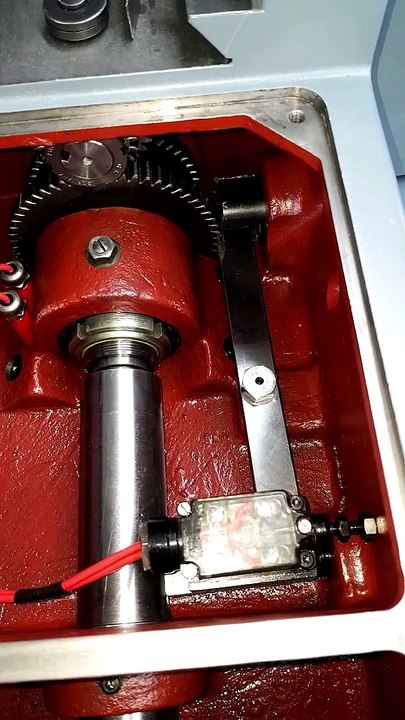 Aciera F5 Horizontalspindel Sperre Anzugsstange