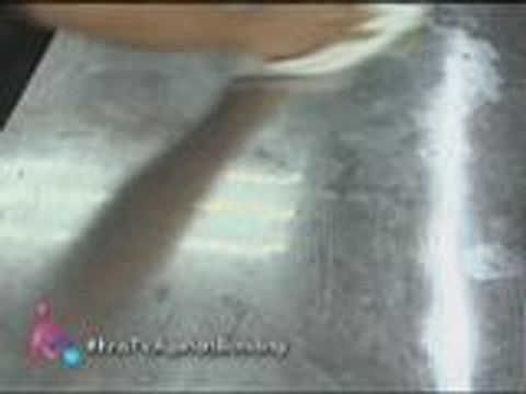 Tunying, napa-rap habang naglilinis