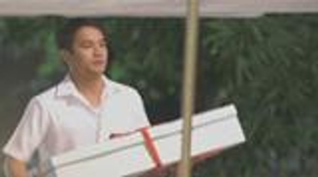 Henry, sinorpresa si Lena