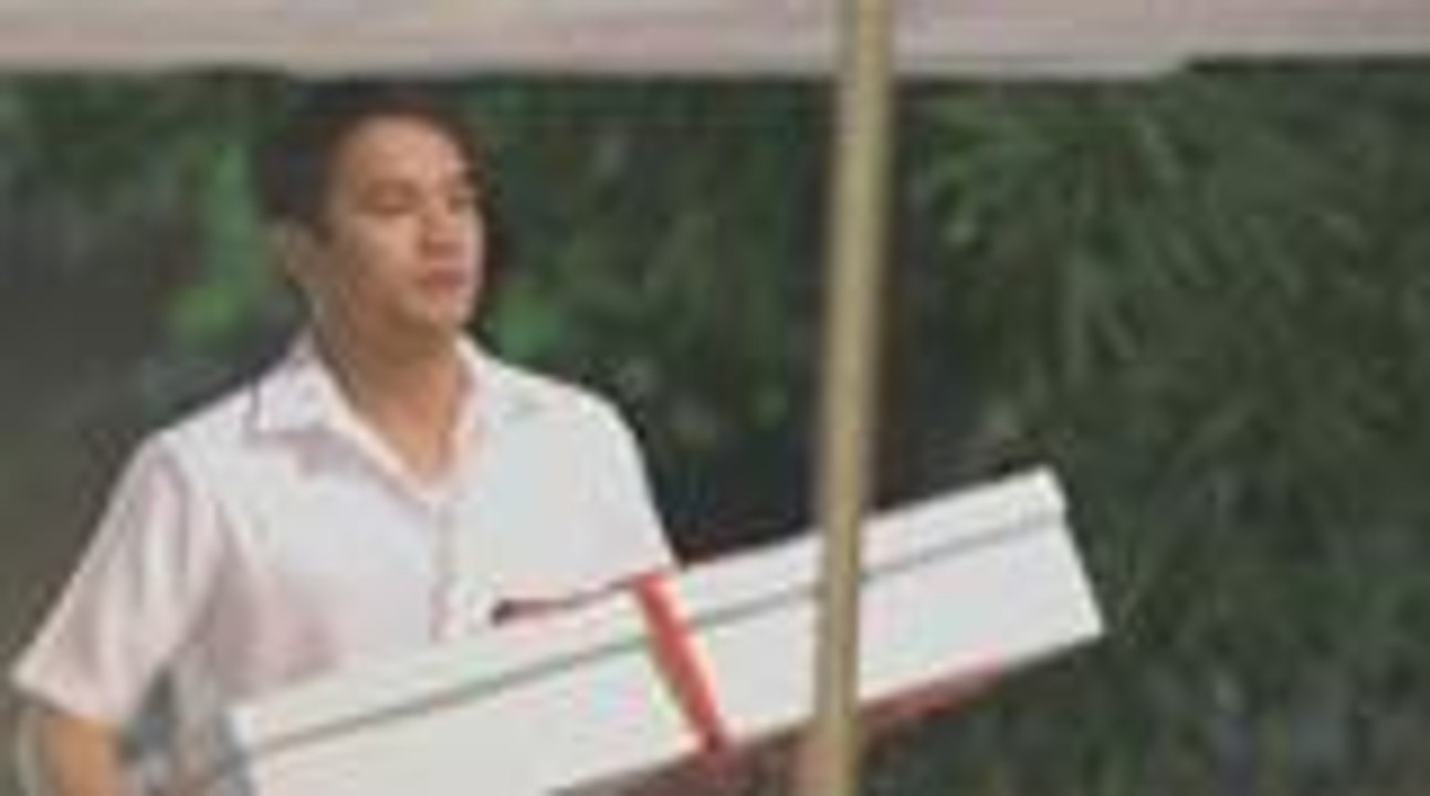 Henry, sinorpresa si Lena