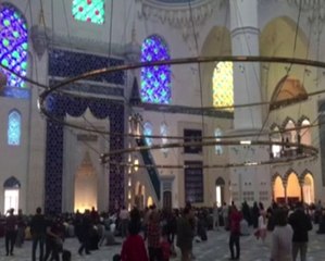 Büyük Çamlıca Camii'ne Ramazan Arifesinde Yoğun İlgi