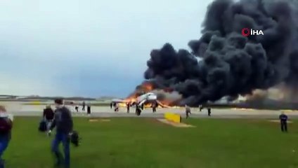- Rusya’da Yolcu Uçağı Alev Aldı: 1 Ölü, 10 Yaralı