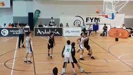 DAVID JIMENEZ EN LA LÍNEA DE TIROS LIBRES.