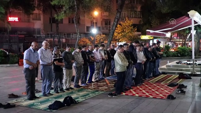 Ramazan ayının ilk teravih namazı - İZMİR