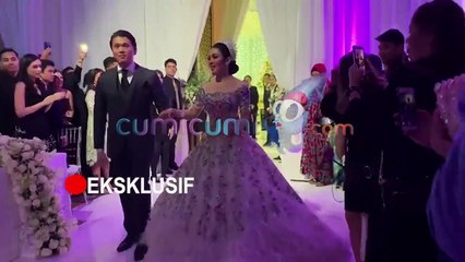 Eksklusif! Viral! Momen Indah Resepsi Pernikahan Reino-Syahrini