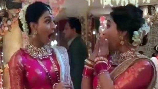 Kasauti Zindagi Kay : Hina Khan & Erica Fernandes become friends; Here's the proof | FilmiBeat