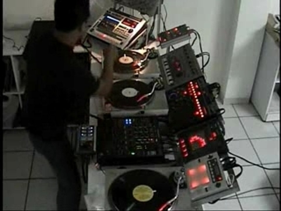 Javier Perez "Kaleido Anthem" (Live Mix)