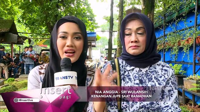 INSERT - Nia Anggia dan Sri Wulansih Ziarah ke Makam Julia Perez