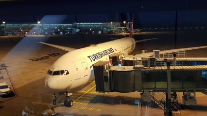 '7시간 지연' 터키항공...취소 승객 짐 싣고 이스탄불로 출발 / YTN