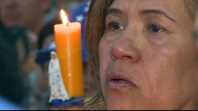 Venezuela opposition hold vigil for killed protesters