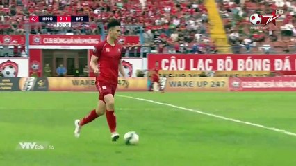 Bức tường thép Adriano Schmidt xuất sắc nhất trận Hải Phòng vs Bình Dương | VPF Media